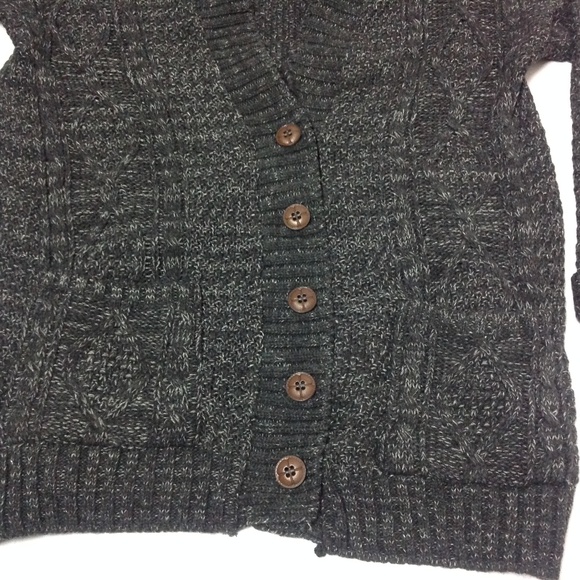 New Oyisis Men's Gray Knitted Cardigan Size S - Picture 2 of 8